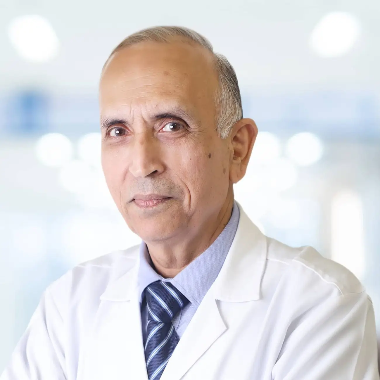 Dr. Sushum Sharma